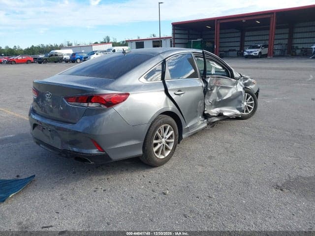 2019 HYUNDAI SONATA SE 4