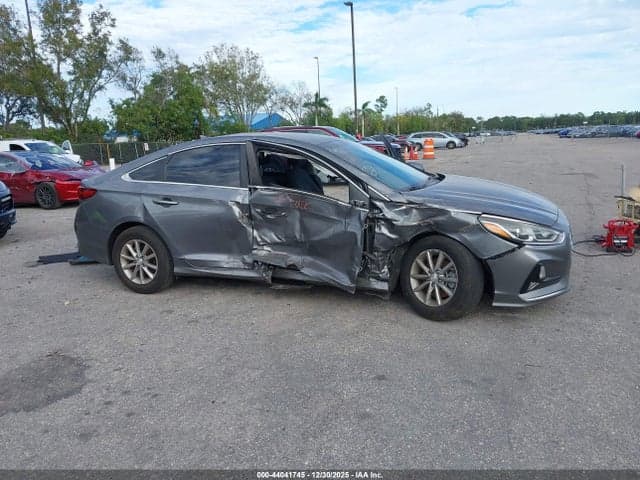 2019 HYUNDAI SONATA SE 6