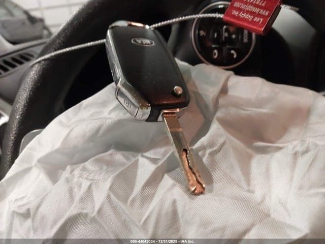2021 KIA SOUL S 11
