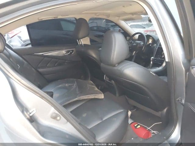 2017 INFINITI Q50 3.0T PREMIUM 8
