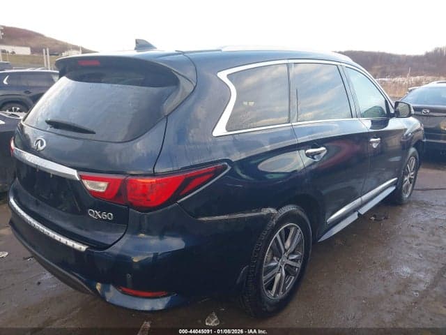 2017 INFINITI QX60 4