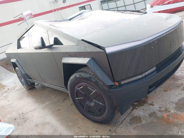 2025 TESLA CYBERTRUCK - 1