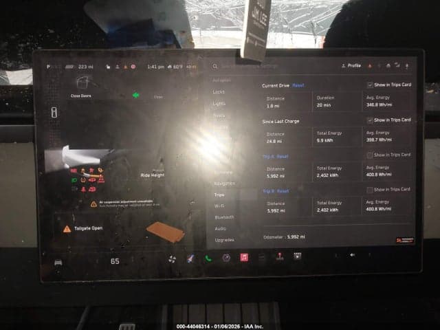 2025 TESLA CYBERTRUCK 7