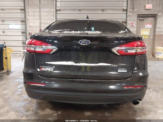 2019 FORD FUSION SEL 17