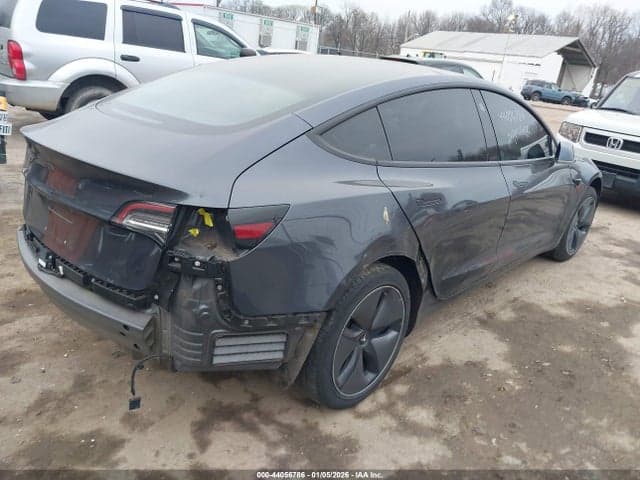 2018 TESLA MODEL 3 LONG RANGE/MID RANGE 4