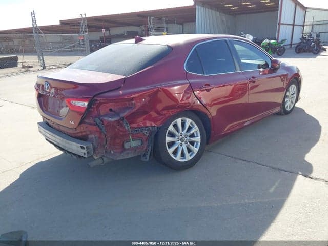 2020 TOYOTA CAMRY LE 4