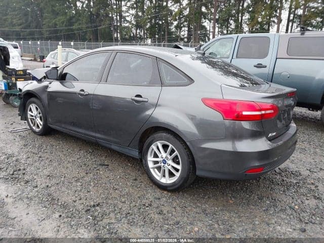 2017 FORD FOCUS SE 3