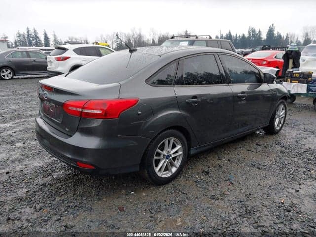2017 FORD FOCUS SE 4
