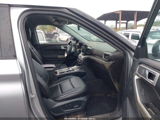 2021 FORD EXPLORER XLT 5