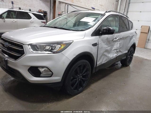 2017 FORD ESCAPE SE 2