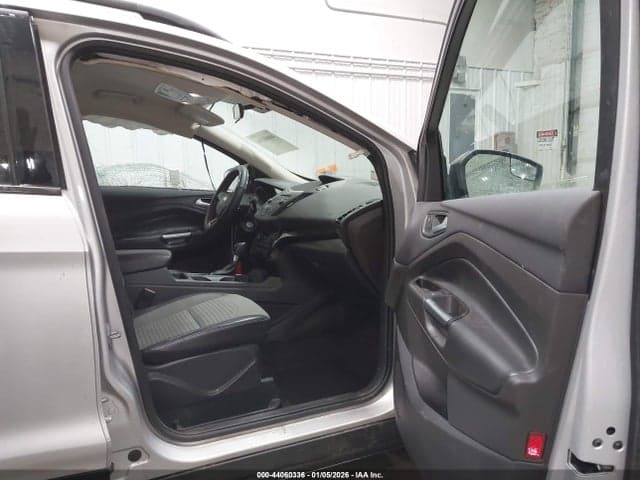 2017 FORD ESCAPE SE 5