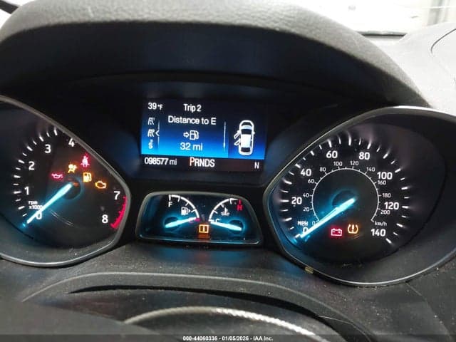 2017 FORD ESCAPE SE 7
