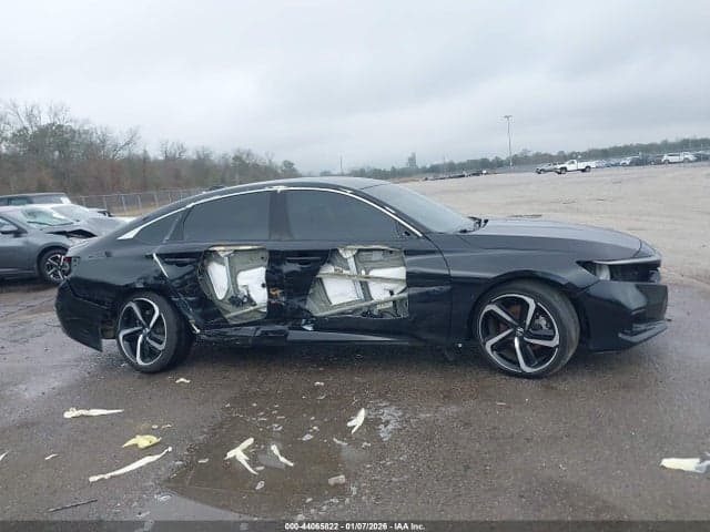 2022 HONDA ACCORD SPORT SE 13