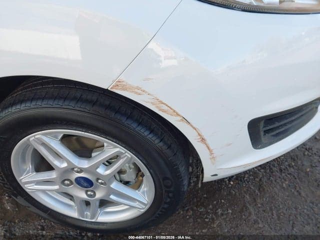 2018 FORD FIESTA SE 19