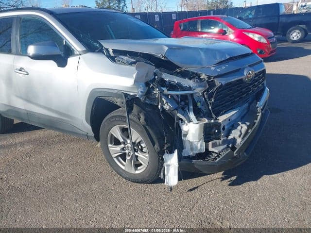 2024 TOYOTA RAV4 XLE 6