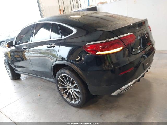 2021 MERCEDES-BENZ GLC 300 4MATIC COUPE 3