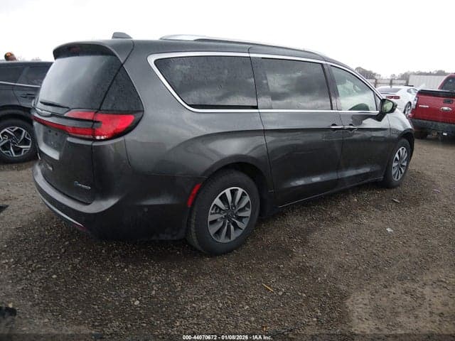 2021 CHRYSLER PACIFICA HYBRID TOURING L 4