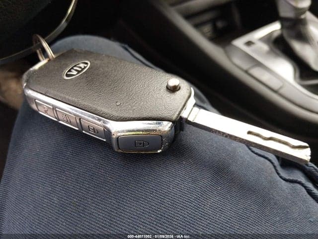 2019 KIA FORTE LXS 11