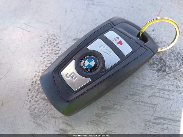 2017 BMW 320I 11