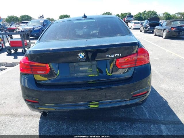 2017 BMW 320I 16