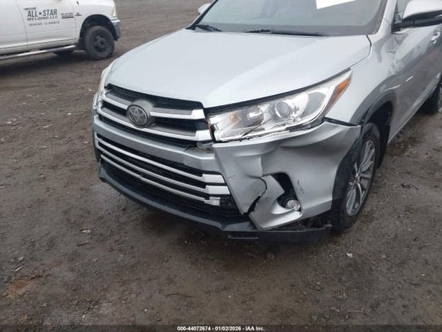 2017 TOYOTA HIGHLANDER XLE 6