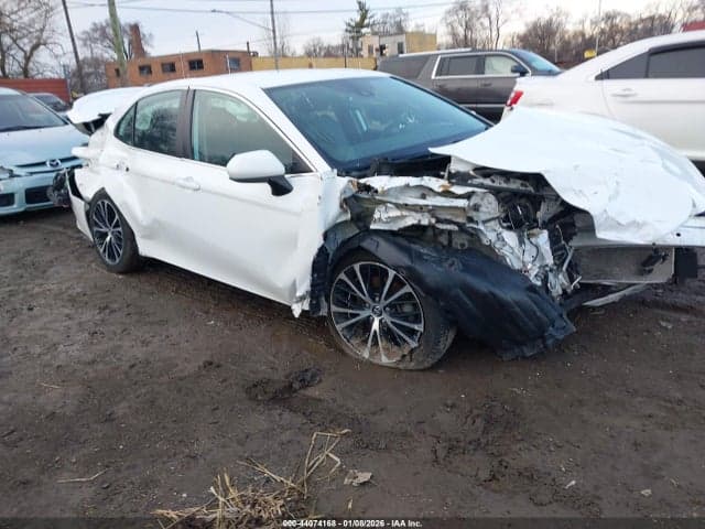 2020 TOYOTA CAMRY SE - 1