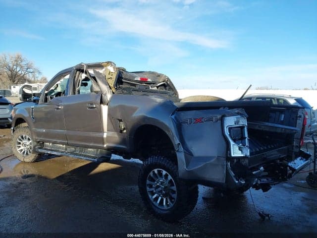 2020 FORD F-350 LARIAT 3