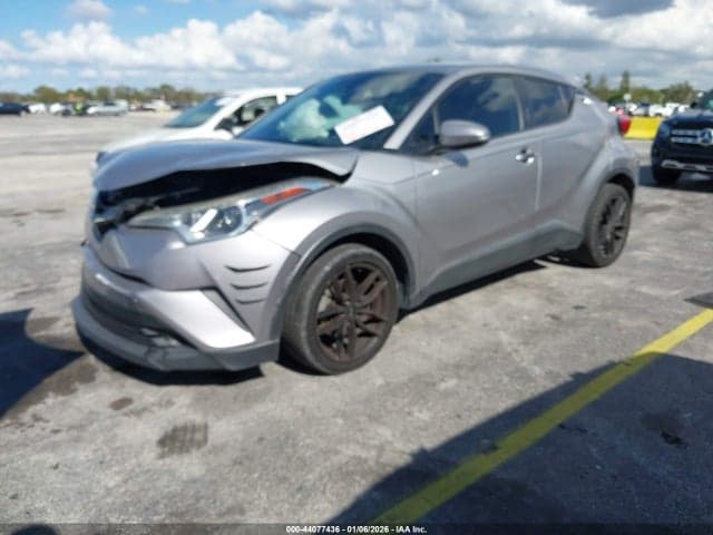 2019 TOYOTA C-HR LE 2