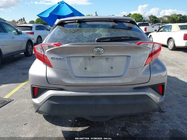 2019 TOYOTA C-HR LE 16