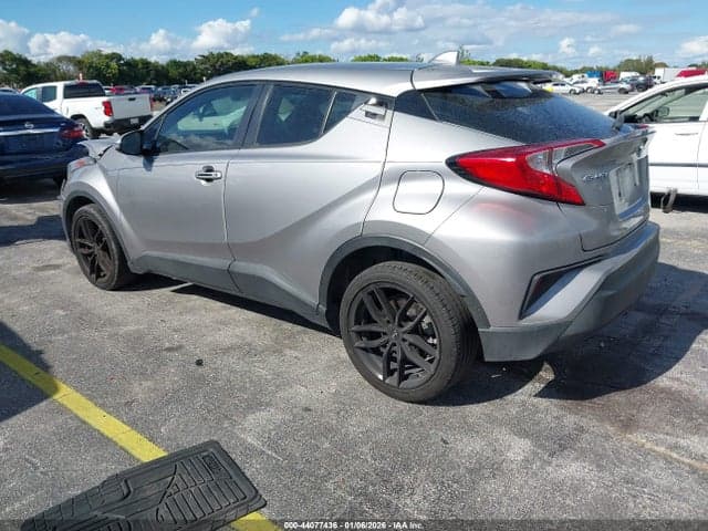 2019 TOYOTA C-HR LE 3