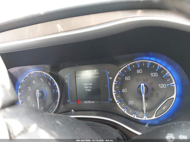 2024 CHRYSLER VOYAGER LX 7