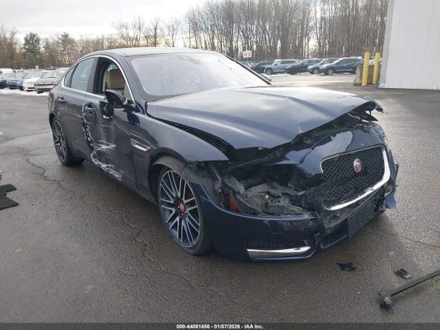 2016 JAGUAR XF 35T 1