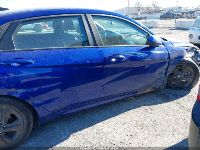 2022 HYUNDAI ELANTRA SEL 13