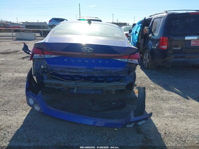 2022 HYUNDAI ELANTRA SEL 16