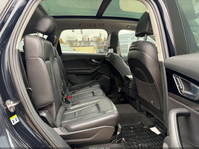 2017 AUDI Q7 3.0T PREMIUM 7
