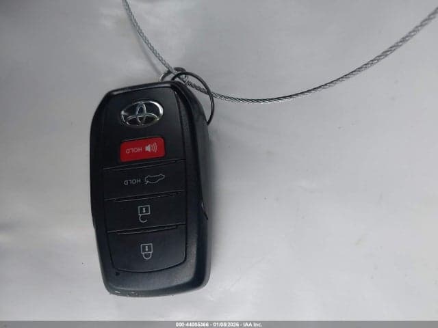 2024 TOYOTA CROWN XLE 11