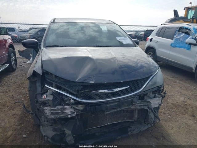 2017 CHRYSLER PACIFICA TOURING 13