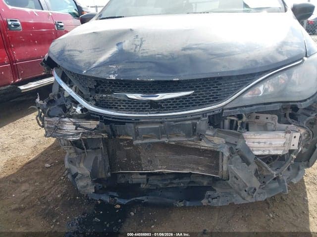2017 CHRYSLER PACIFICA TOURING 6