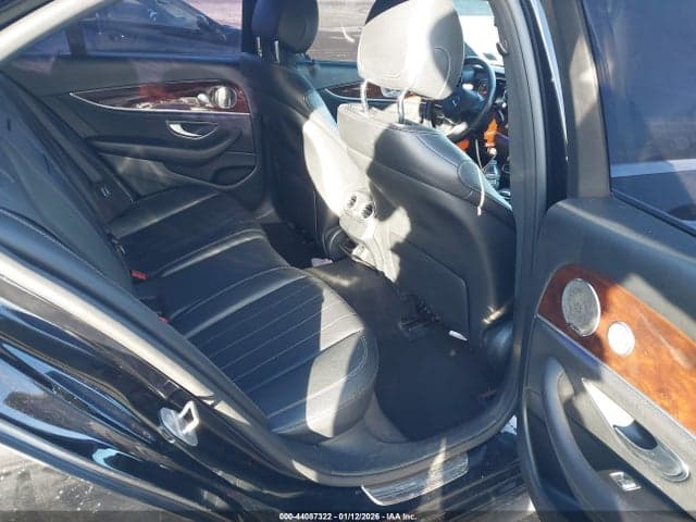 2017 MERCEDES-BENZ E 300 4MATIC 8