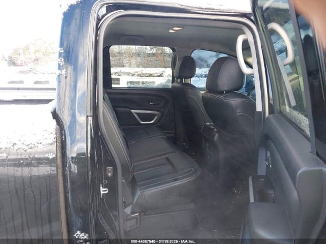 2024 NISSAN TITAN XD SV 4X4 8