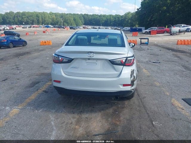 2019 TOYOTA YARIS LE 16