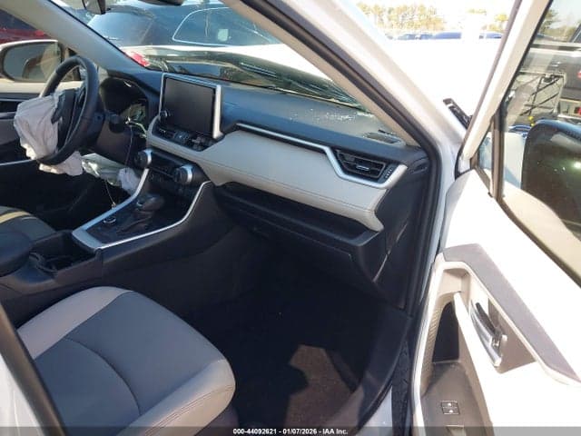 2025 TOYOTA RAV4 HYBRID XLE PREMIUM 5