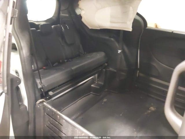 2019 CHRYSLER PACIFICA TOURING L 8