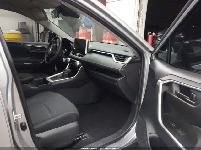 2025 TOYOTA RAV4 LE 5