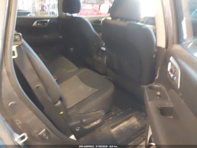 2017 NISSAN PATHFINDER SV 8