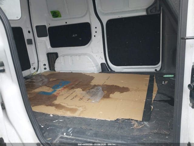 2019 NISSAN NV200 S 8