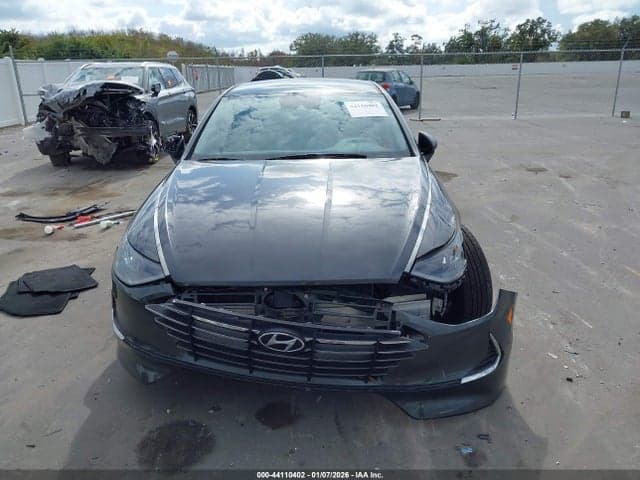 2021 HYUNDAI SONATA SE 12