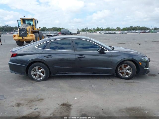2021 HYUNDAI SONATA SE 13