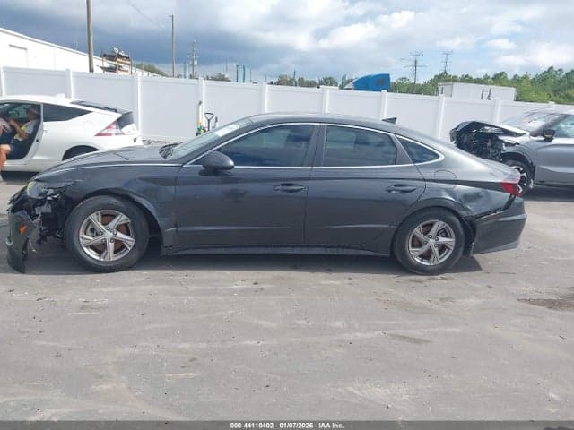 2021 HYUNDAI SONATA SE 14
