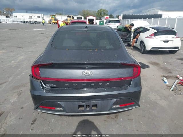 2021 HYUNDAI SONATA SE 16